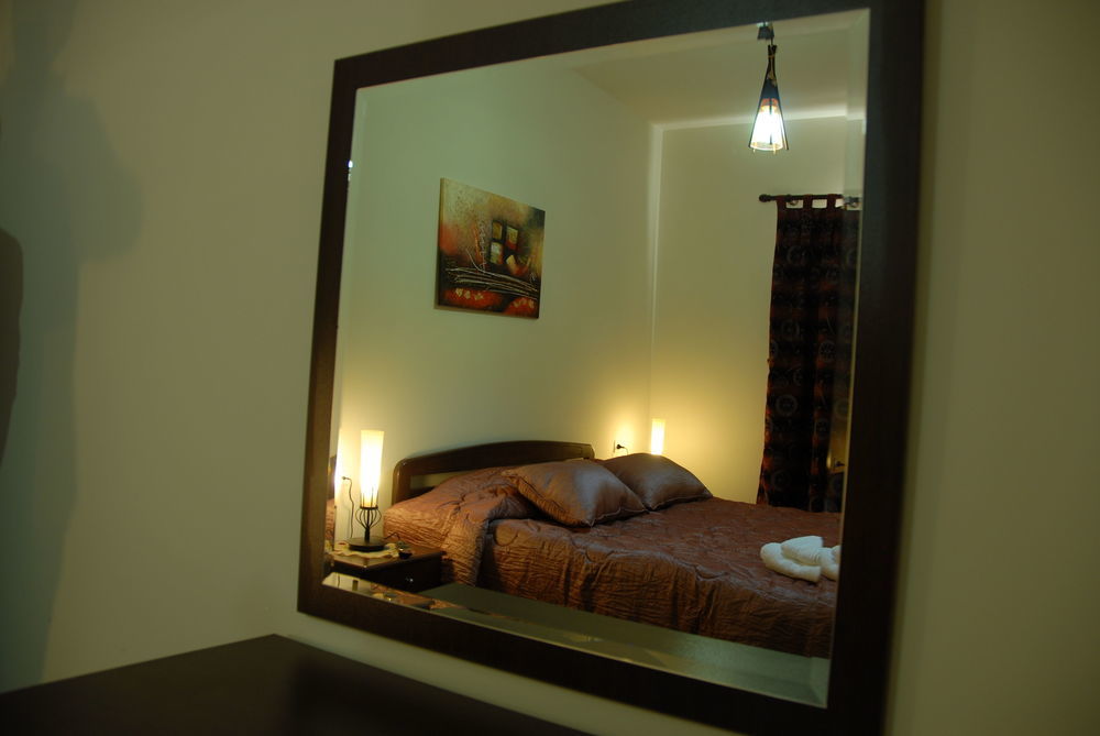 Iris Flower Hotel Jezzine Luaran gambar